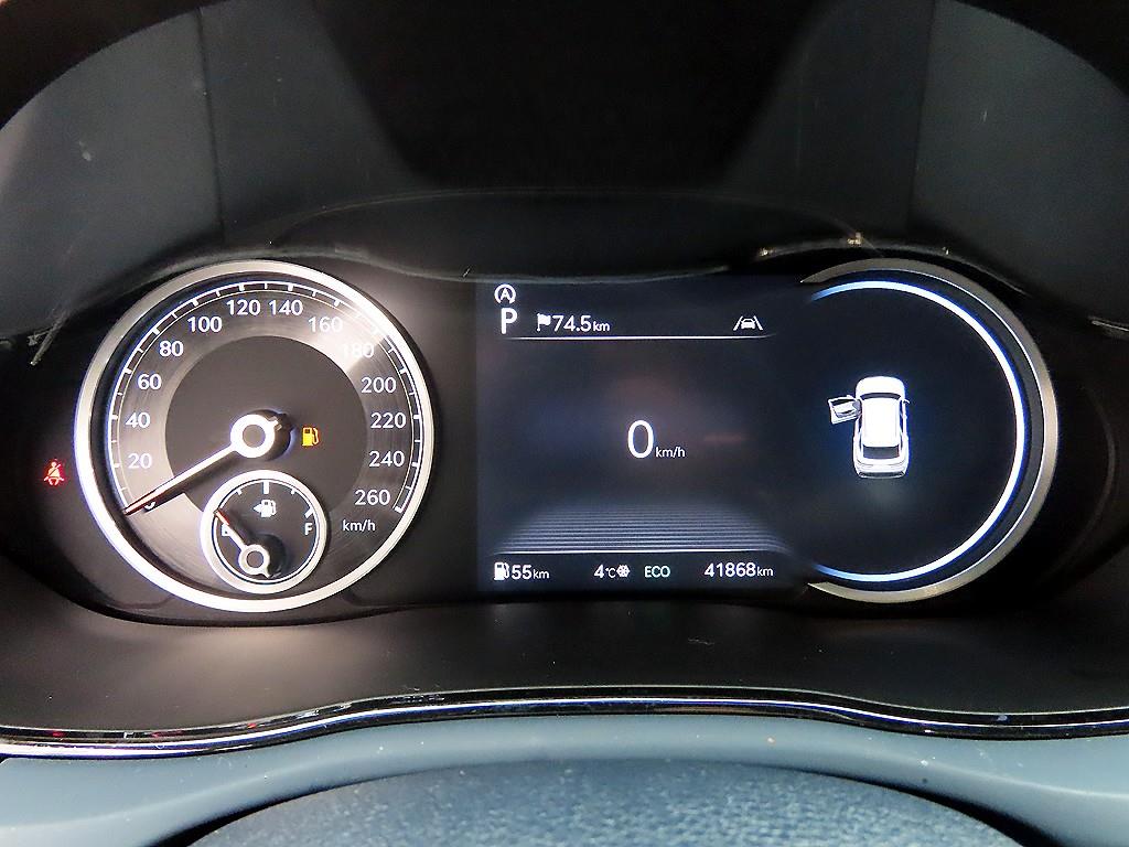 Genesis GV70 - Vista 9