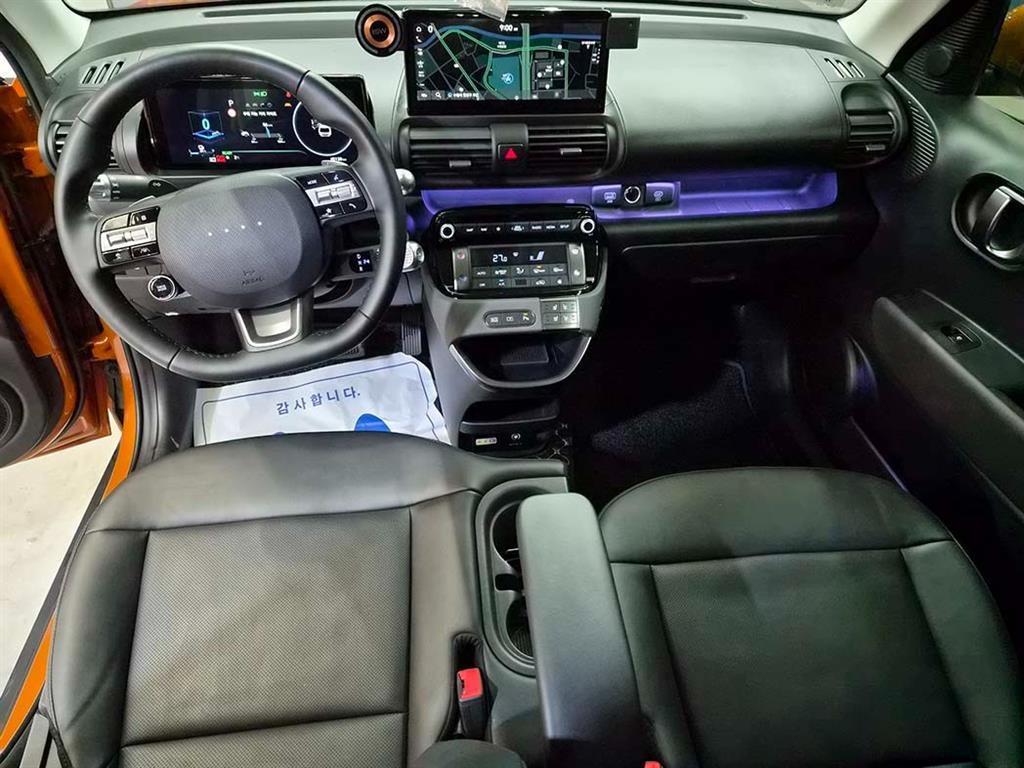 HYUNDAI Casper - Vista 10