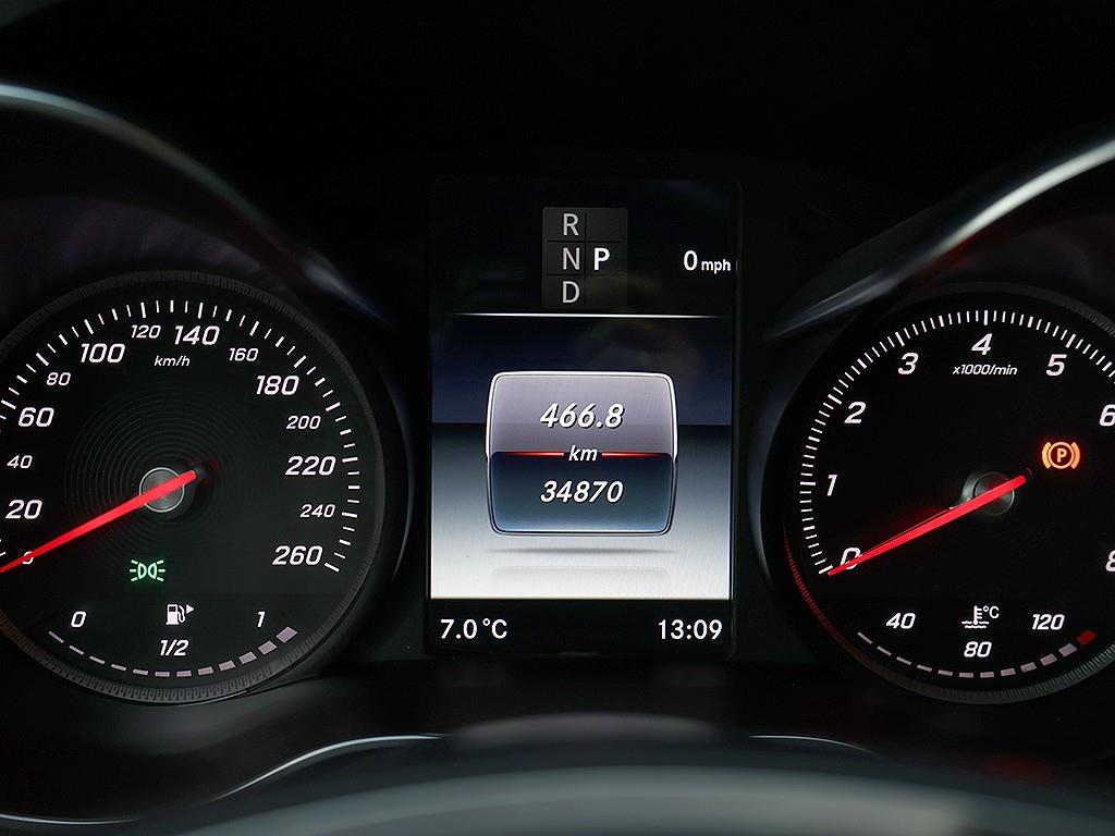 Mercedes Benz C Class - Vista 11