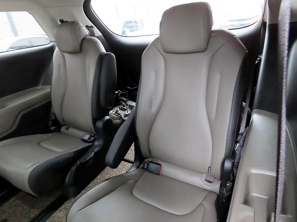 KIA Carnival - Vista 7