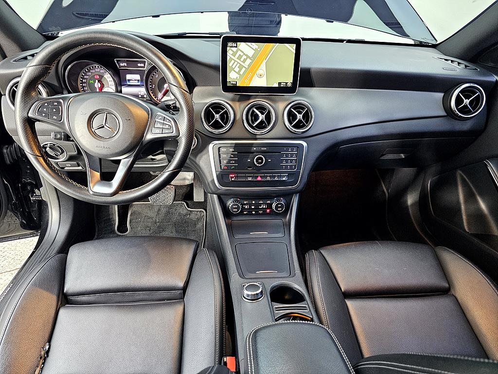 Mercedes Benz CLA Class - Vista 5