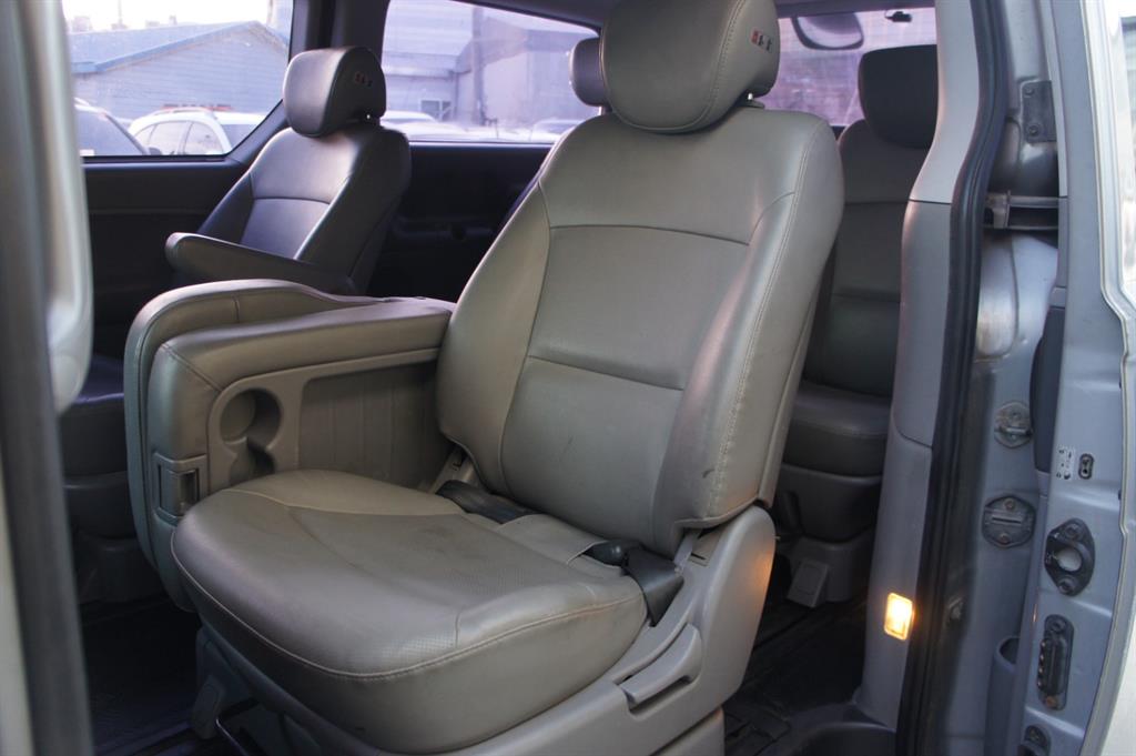 HYUNDAI Starex 2015 Gris - Importación desde Corea - HF Imports Iquique - Foto 8