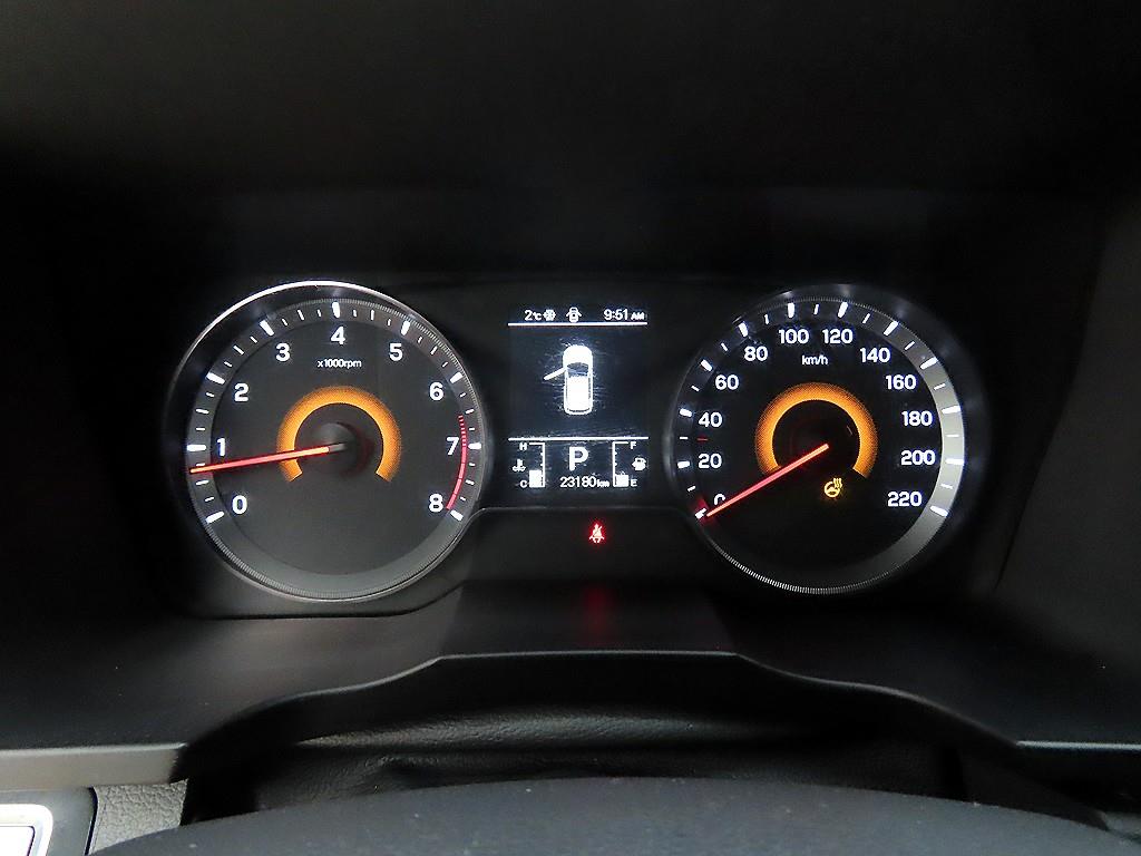 Ssangyong Tivoli - Vista 9