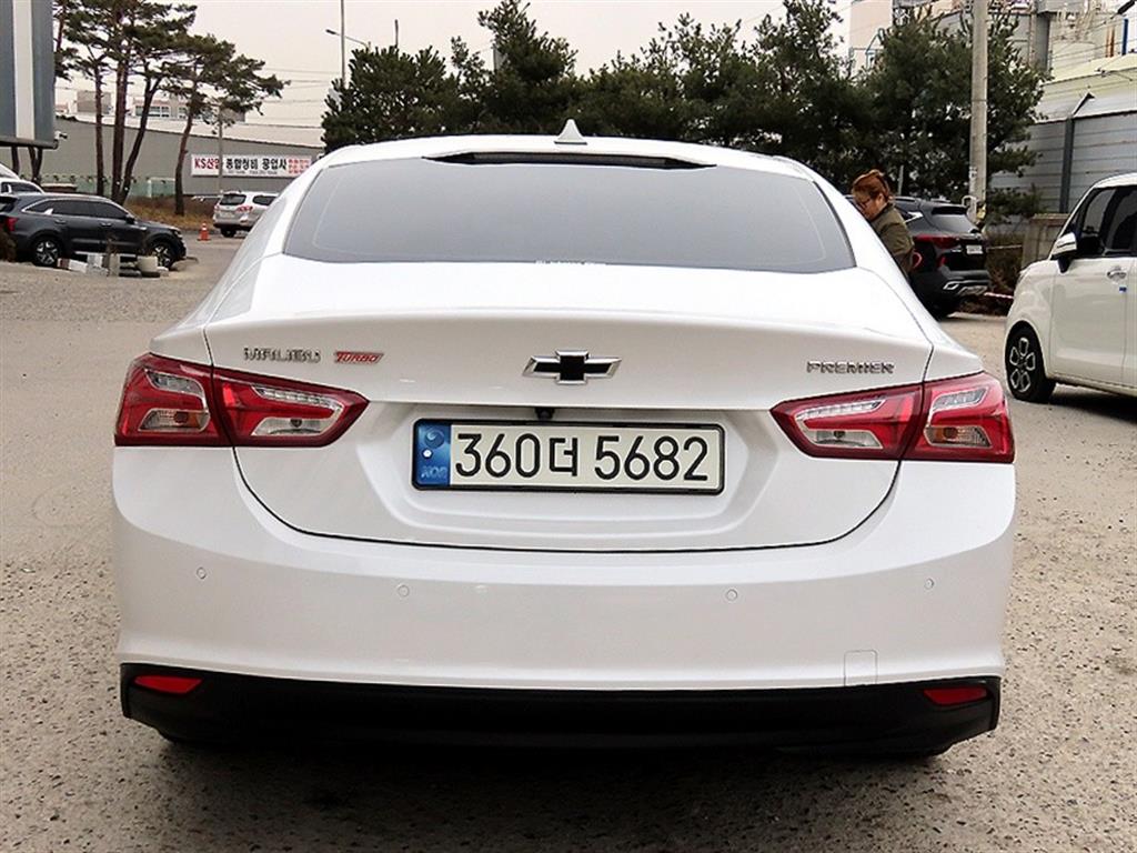 Chevrolet Malibu - Vista 4