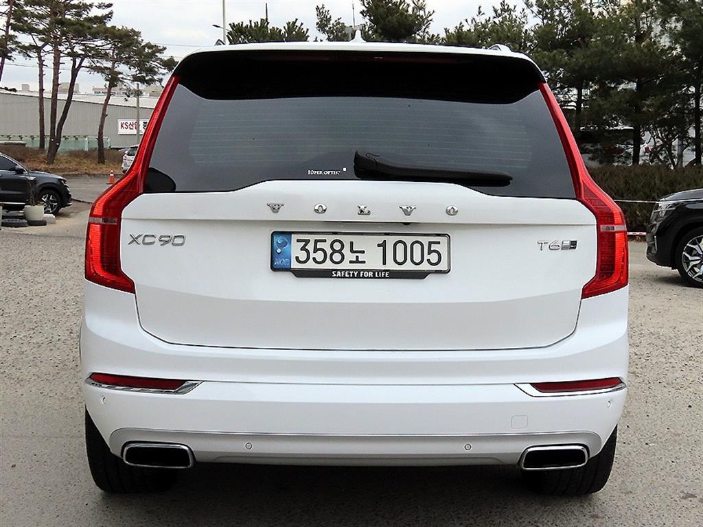 Volvo XC90 - Vista 4