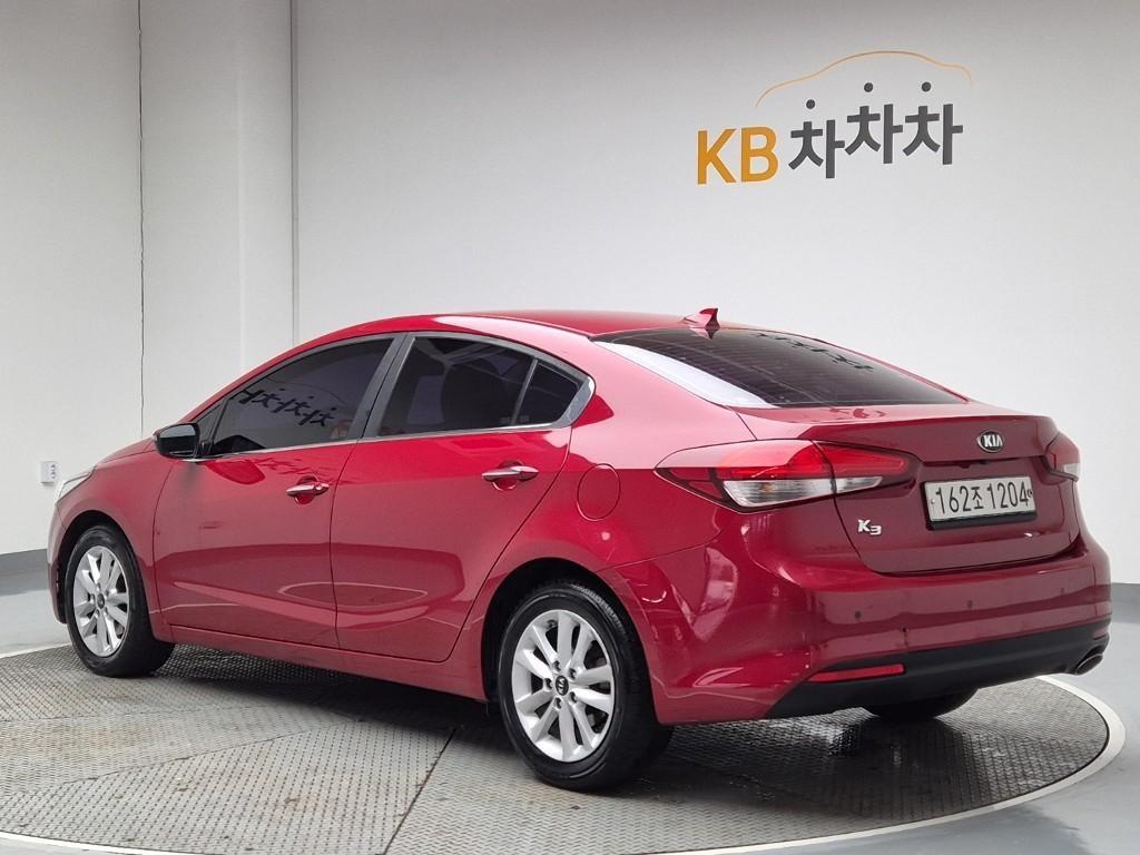 KIA K3 - Vista 2