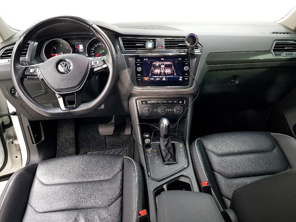 Volkswagen Tiguan - Vista 5