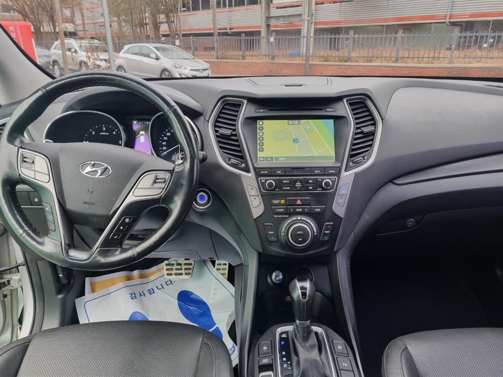 HYUNDAI Santa Fe - Vista 10