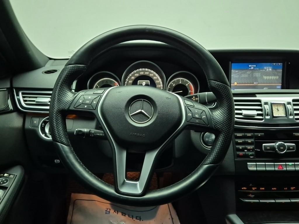 Mercedes Benz E class - Vista 9