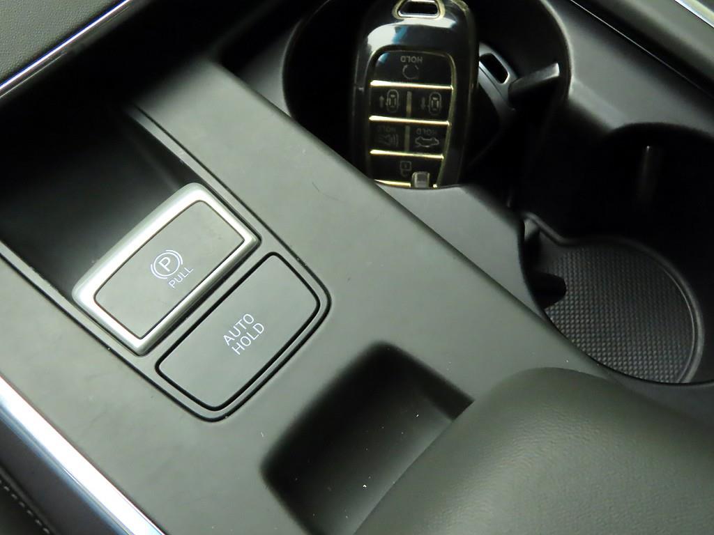 HYUNDAI Grandeur - Vista 11