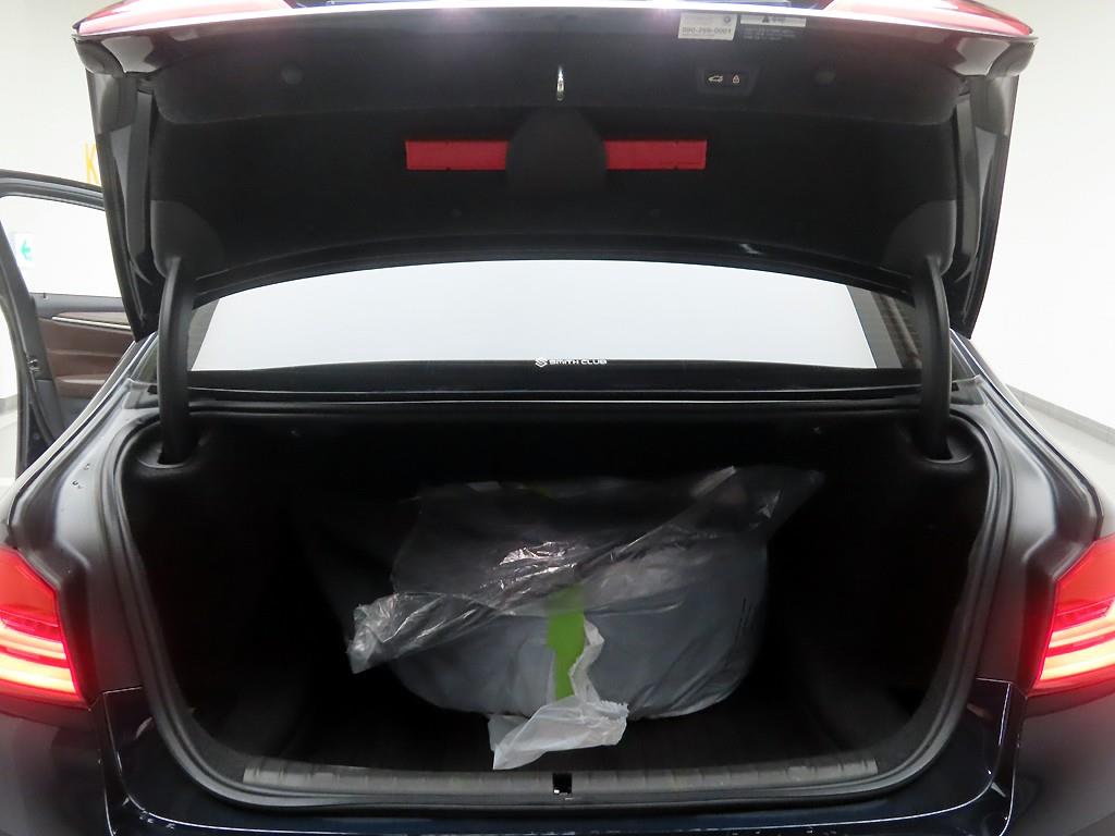 BMW 5 Series 2020 Negro - Importación desde Corea - HF Imports Iquique - Foto 14