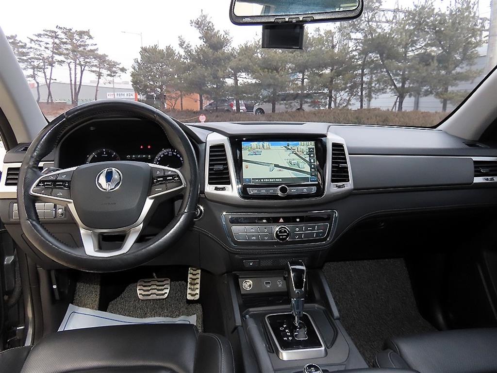 Ssangyong Rexton - Vista 7