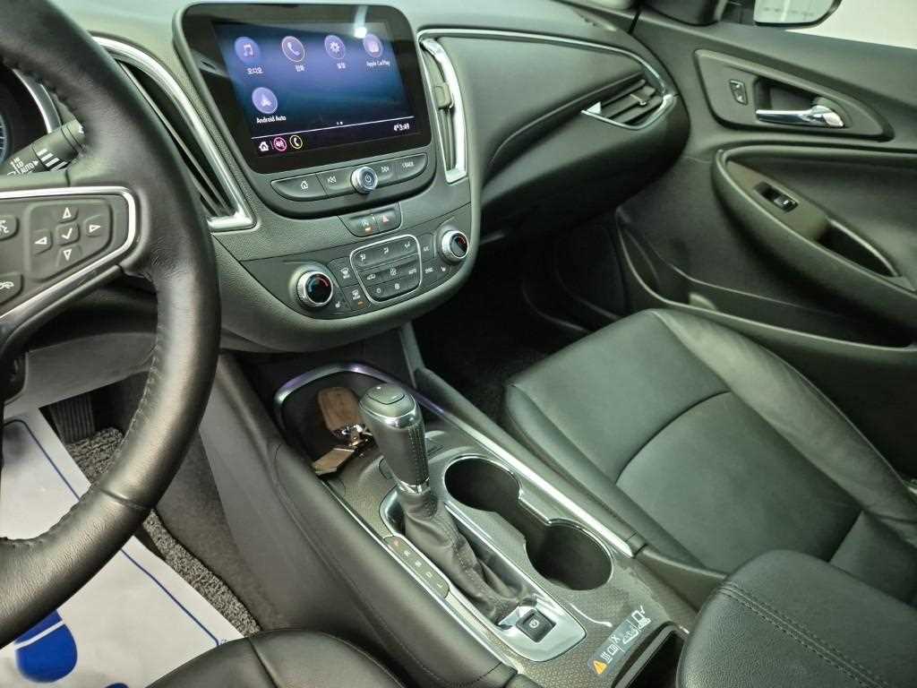 Chevrolet Malibu - Vista 10