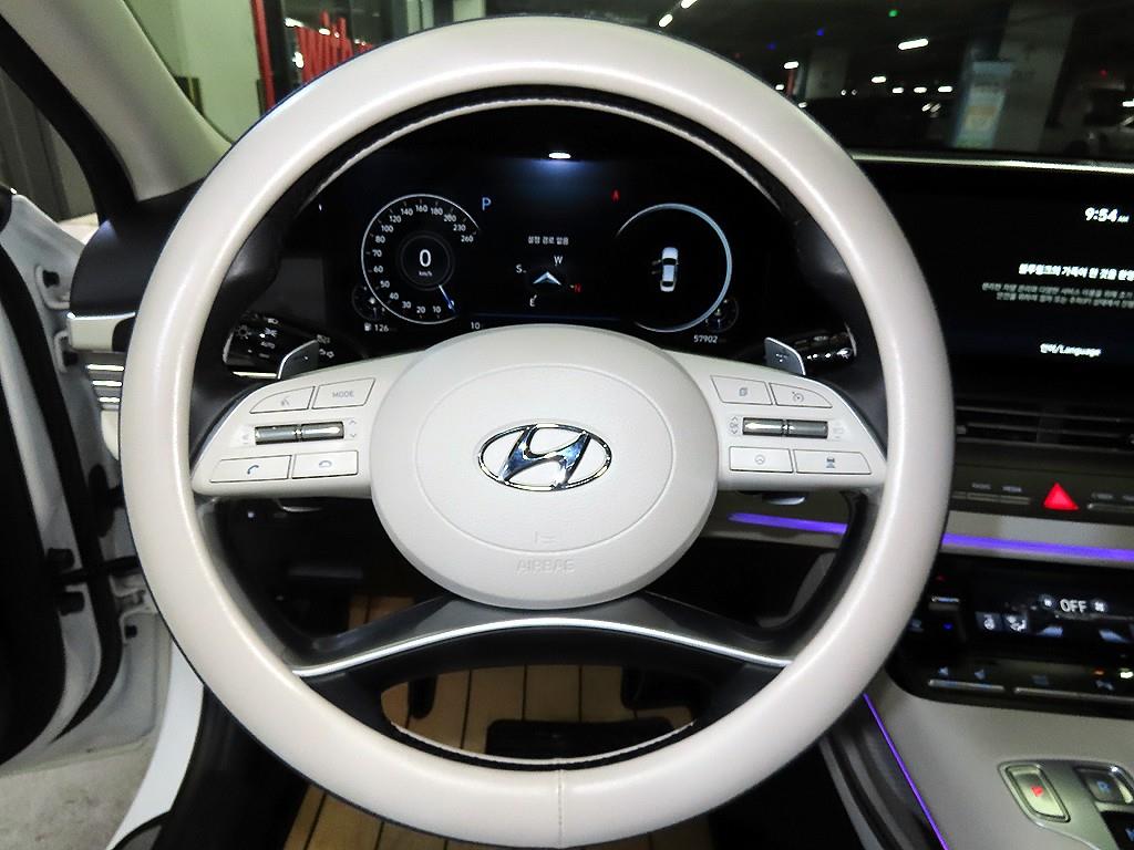 HYUNDAI Grandeur - Vista 8