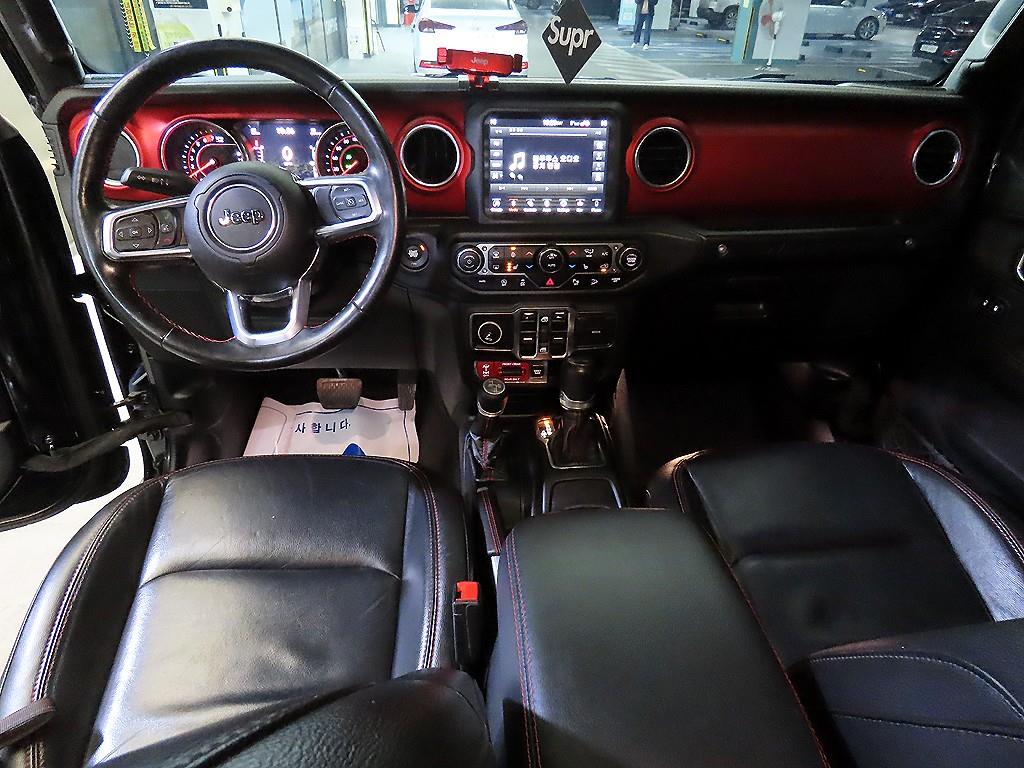 Jeep Wrangler - Vista 10