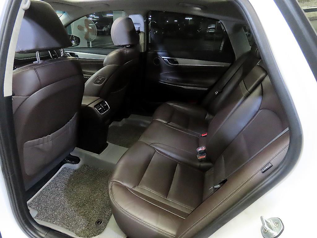 HYUNDAI Grandeur - Vista 7