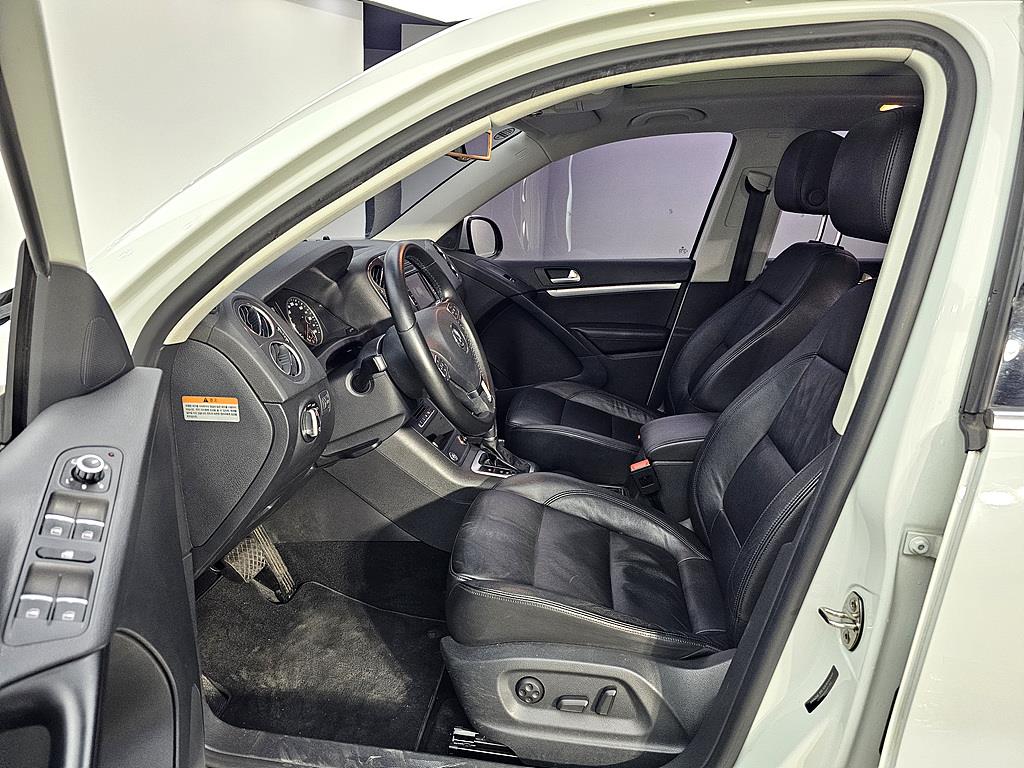 Volkswagen Tiguan - Vista 8