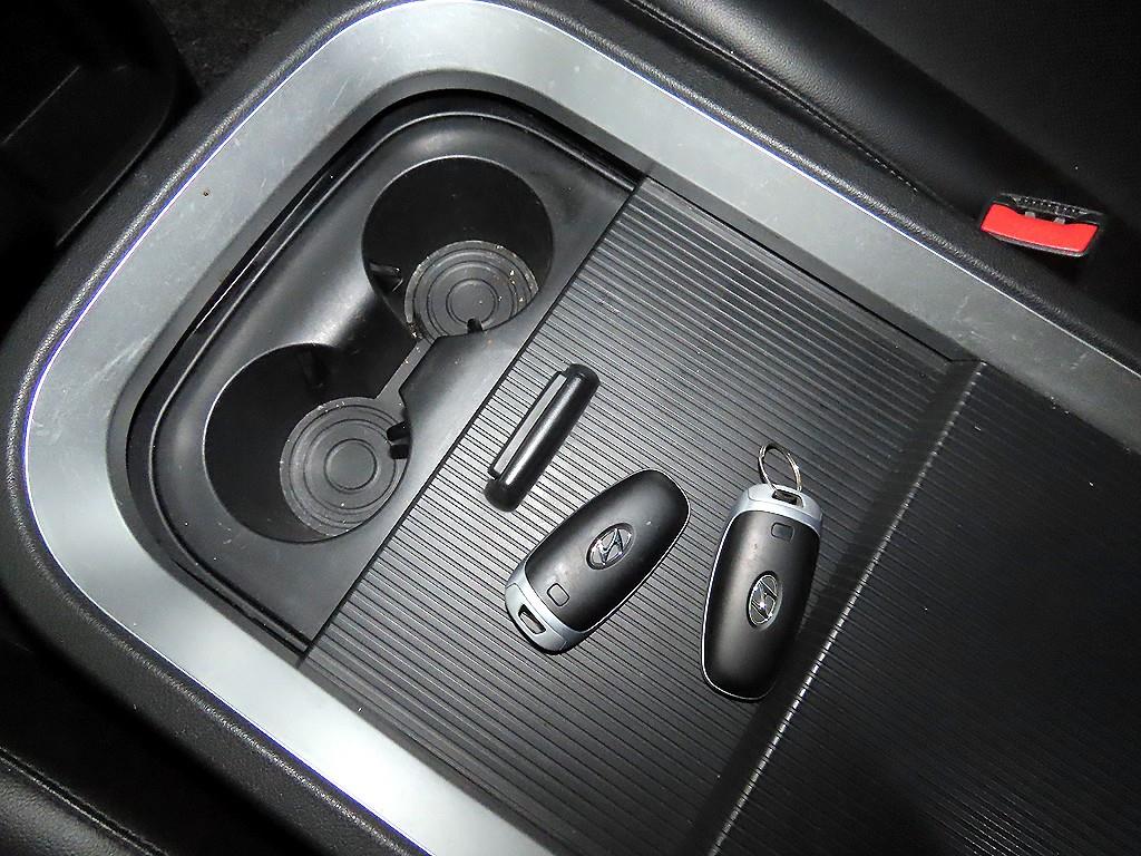 HYUNDAI Staria 2022 Gris - Importación desde Corea - HF Imports Iquique - Foto 15