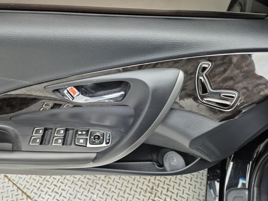 HYUNDAI Grandeur 2011 Negro - Importación desde Corea - HF Imports Iquique - Foto 16