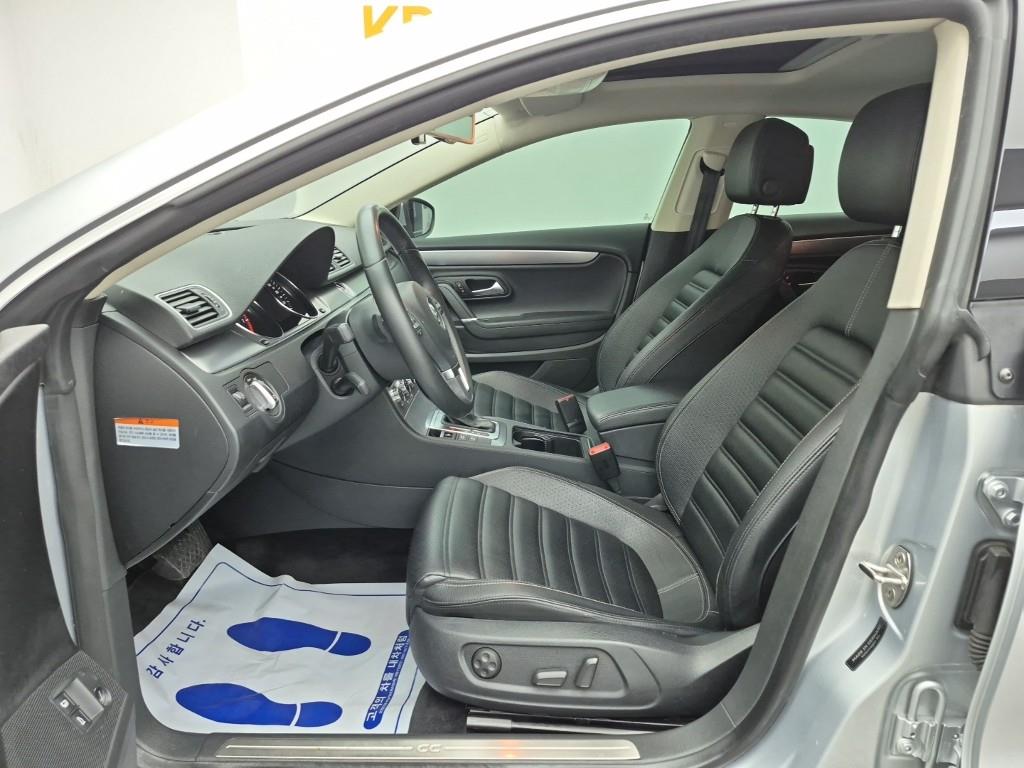 Volkswagen CC - Vista 11