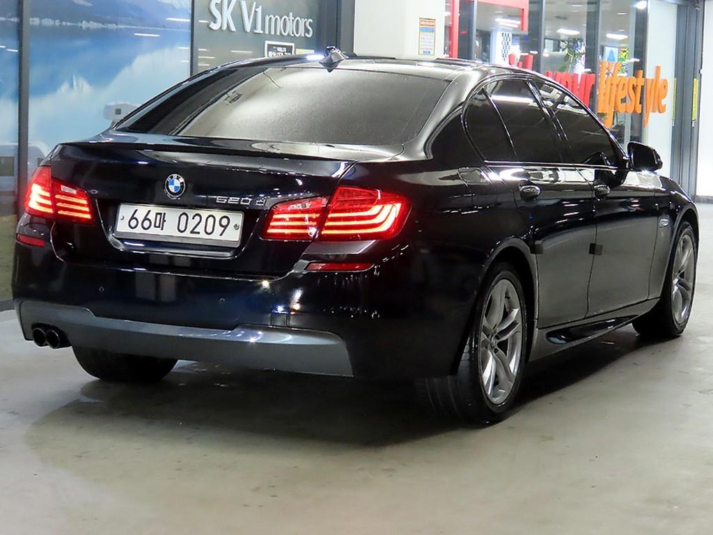 BMW 5 Series - Vista 4