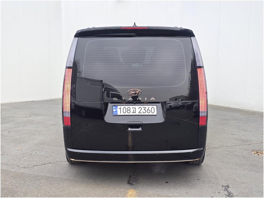 HYUNDAI Staria - Vista 4