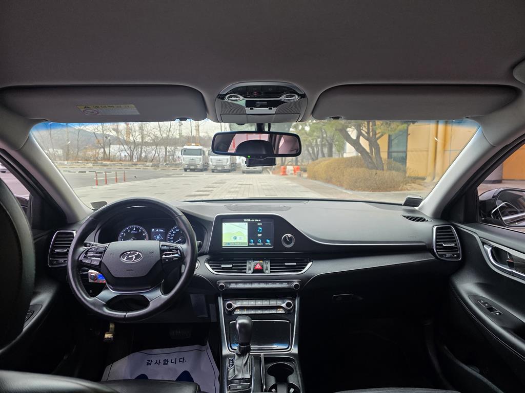 HYUNDAI Grandeur - Vista 8