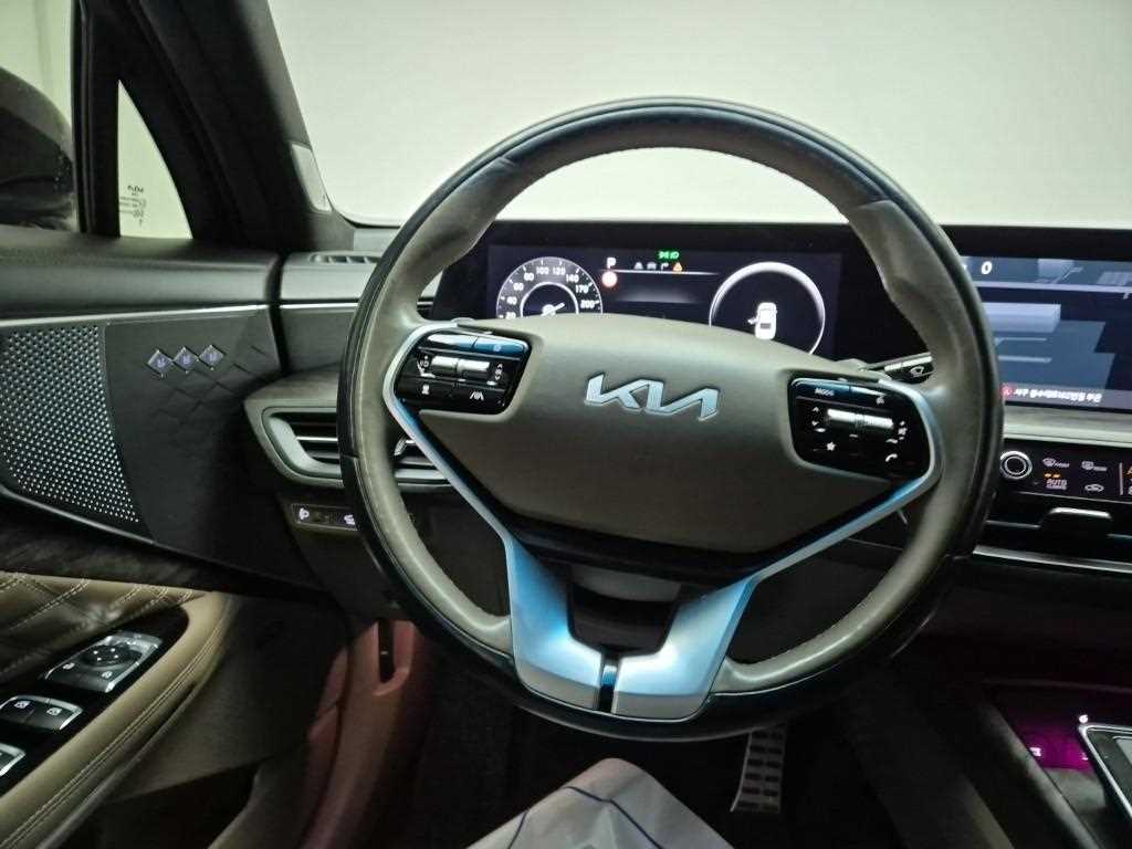 KIA K8 - Vista 9
