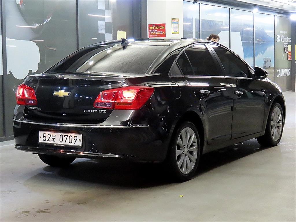 Chevrolet Cruise - Vista 4