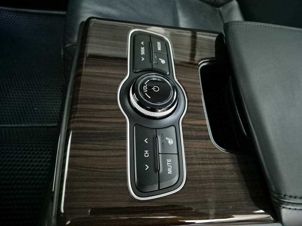 KIA K7 2015 Negro - Importación desde Corea - HF Imports Iquique - Foto 19