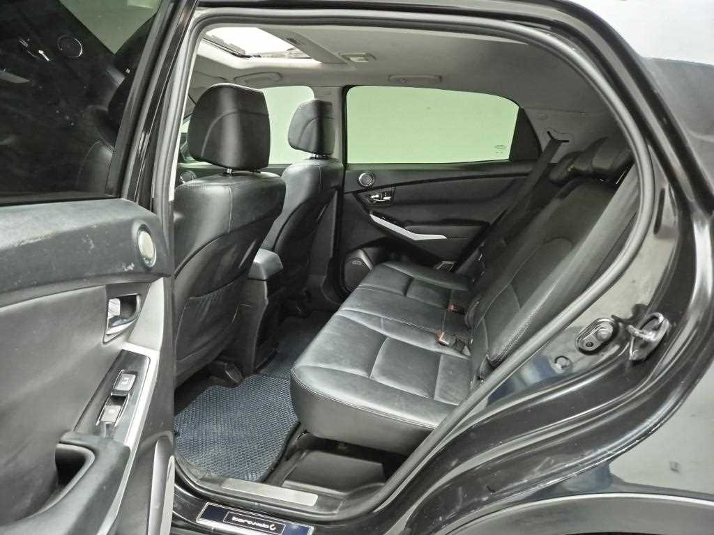 Ssangyong Korando - Vista 12