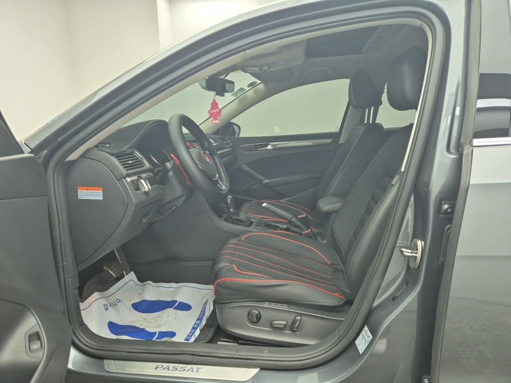 Volkswagen Passat - Vista 11