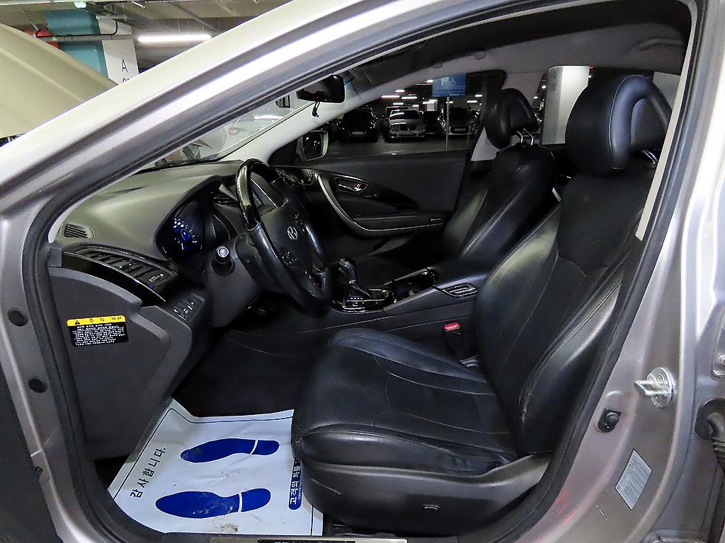 HYUNDAI Grandeur - Vista 6