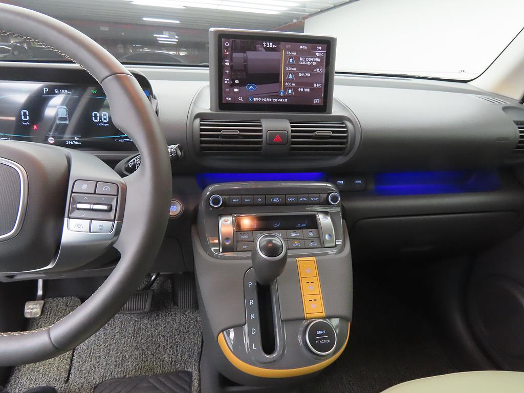 HYUNDAI Casper - Vista 10