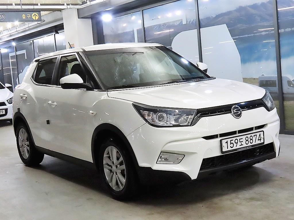 Ssangyong Tivoli 2017 Blanco - Importación desde Corea - HF Imports Iquique - Foto 1