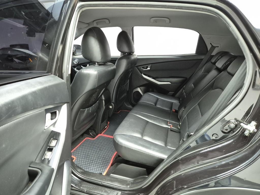 Ssangyong Korando - Vista 12