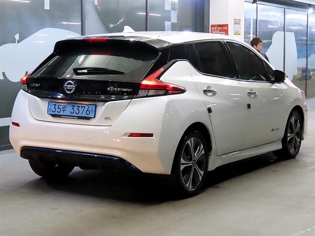 Nissan Leaf - Vista 3