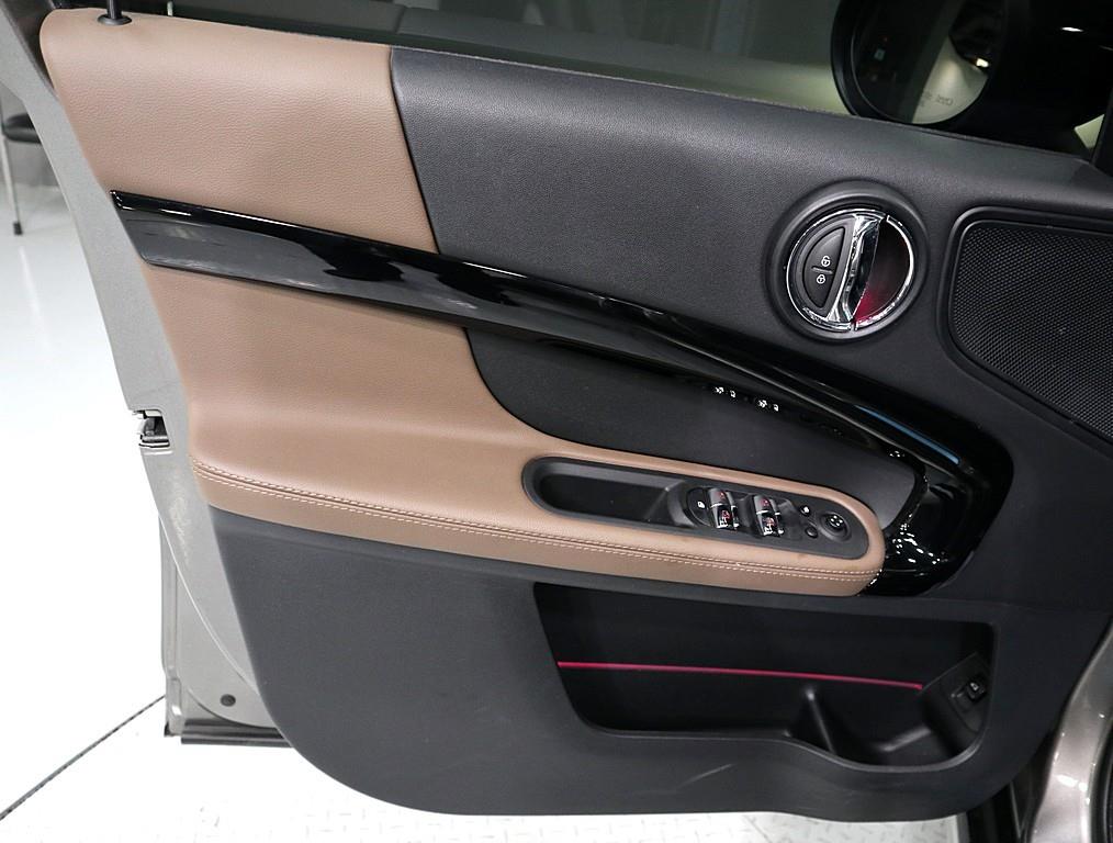 Mini Countryman - Vista 8