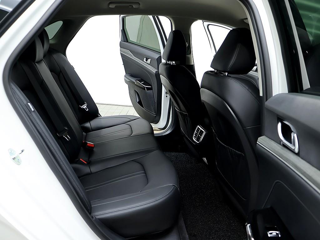 KIA K5 2026 Blanco - Importación desde Corea - HF Imports Iquique - Foto 12