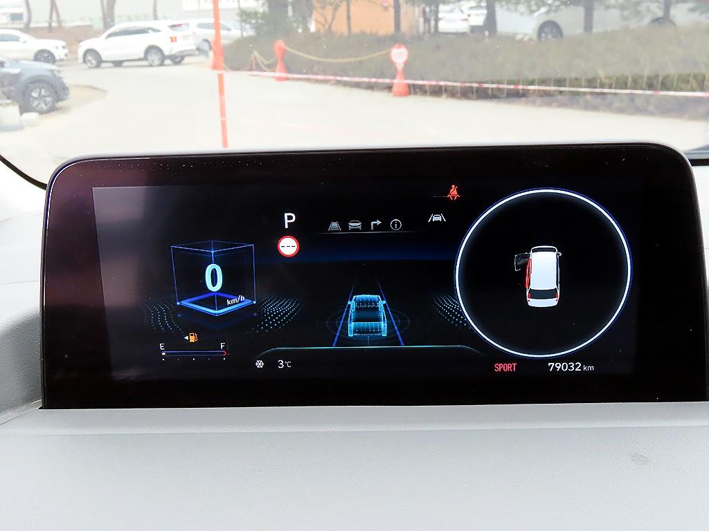 HYUNDAI Staria - Vista 10