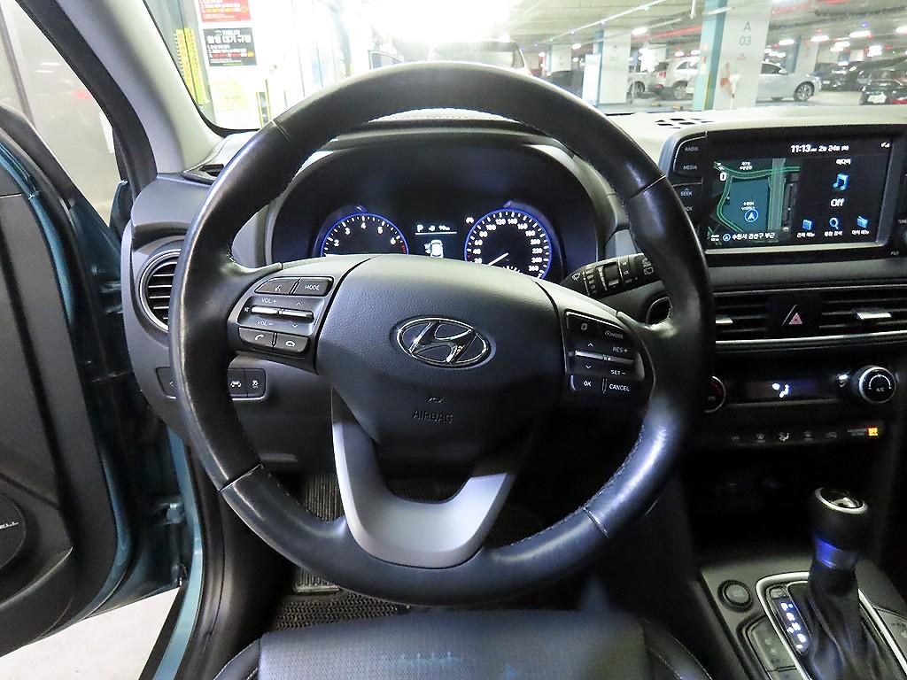 HYUNDAI Kona - Vista 8