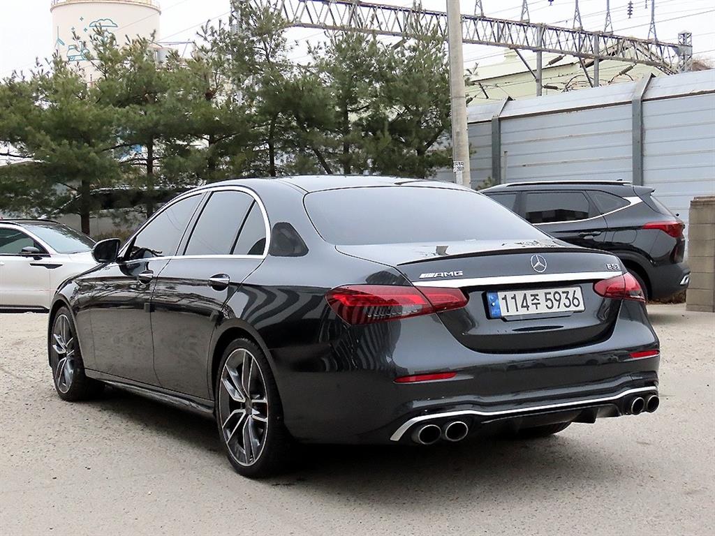 Mercedes Benz E class - Vista 3