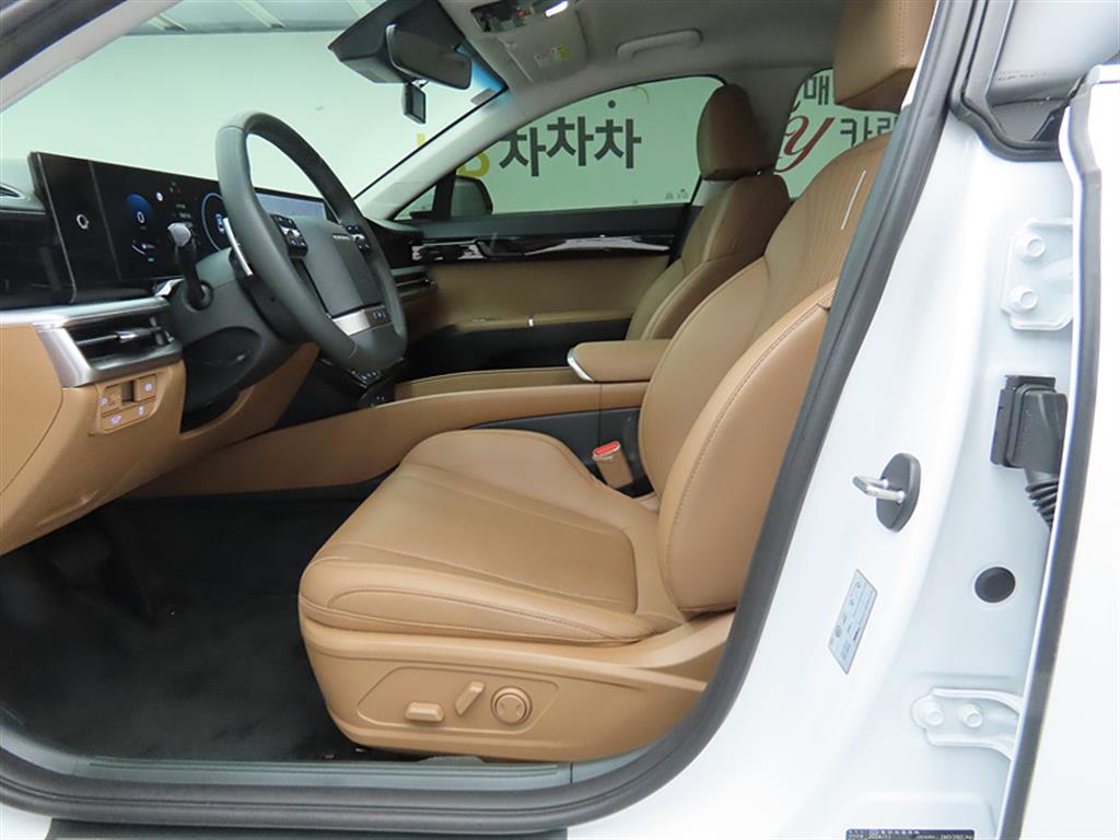 HYUNDAI Grandeur - Vista 5