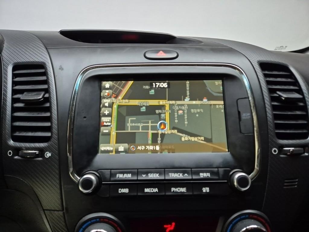 KIA K3 2017 Rojo - Importación desde Corea - HF Imports Iquique - Foto 13