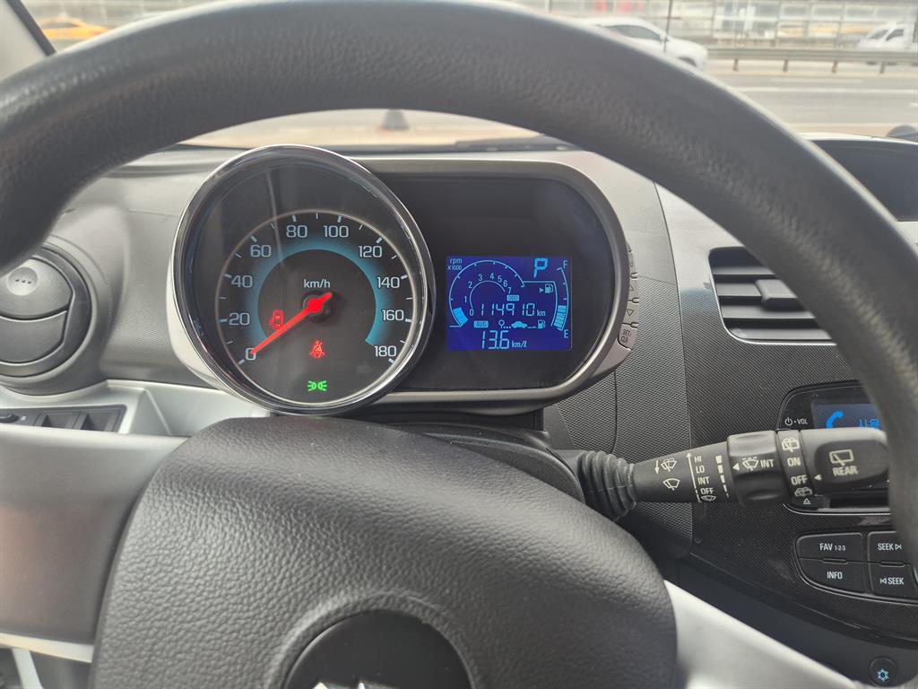 Chevrolet Spark - Vista 6