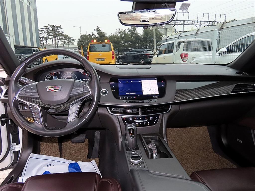 Cadillac CT6 - Vista 7