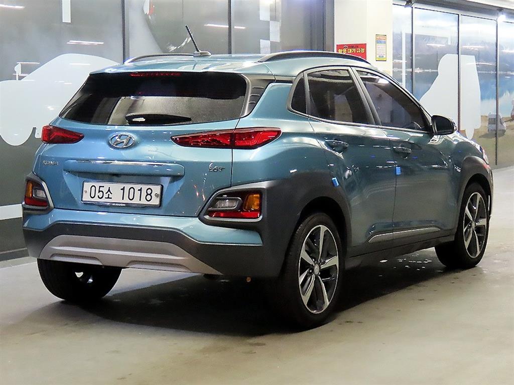 HYUNDAI Kona - Vista 4