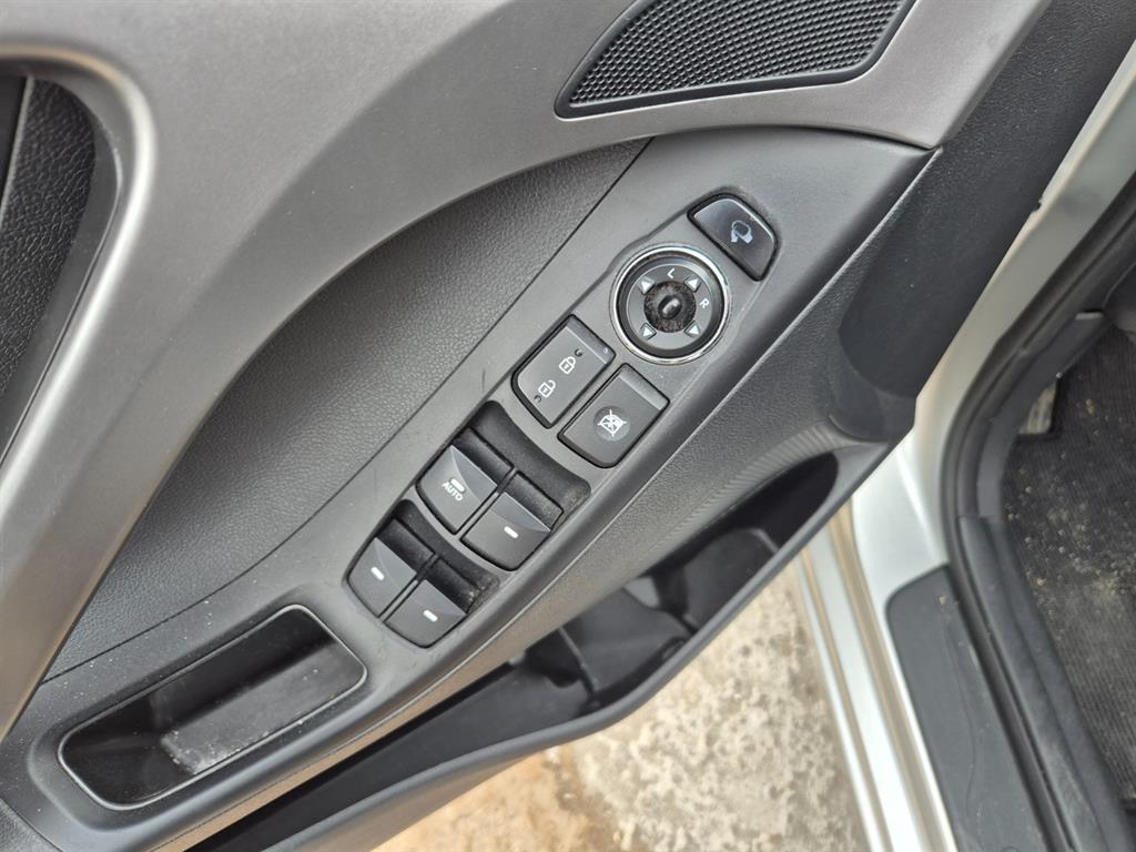 HYUNDAI Avante 2012 Plateado - Importación desde Corea - HF Imports Iquique - Foto 14