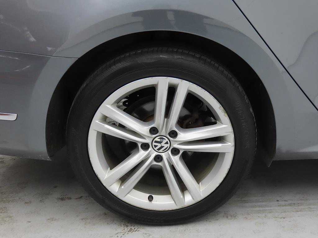 Volkswagen Passat 2015 Gris - Importación desde Corea - HF Imports Iquique - Foto 20