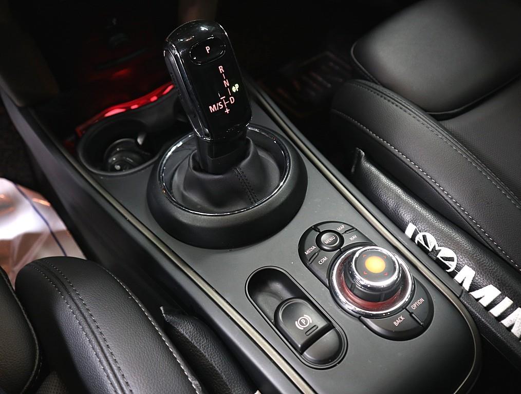 Mini Countryman 2020 Gris - Importación desde Corea - HF Imports Iquique - Foto 16